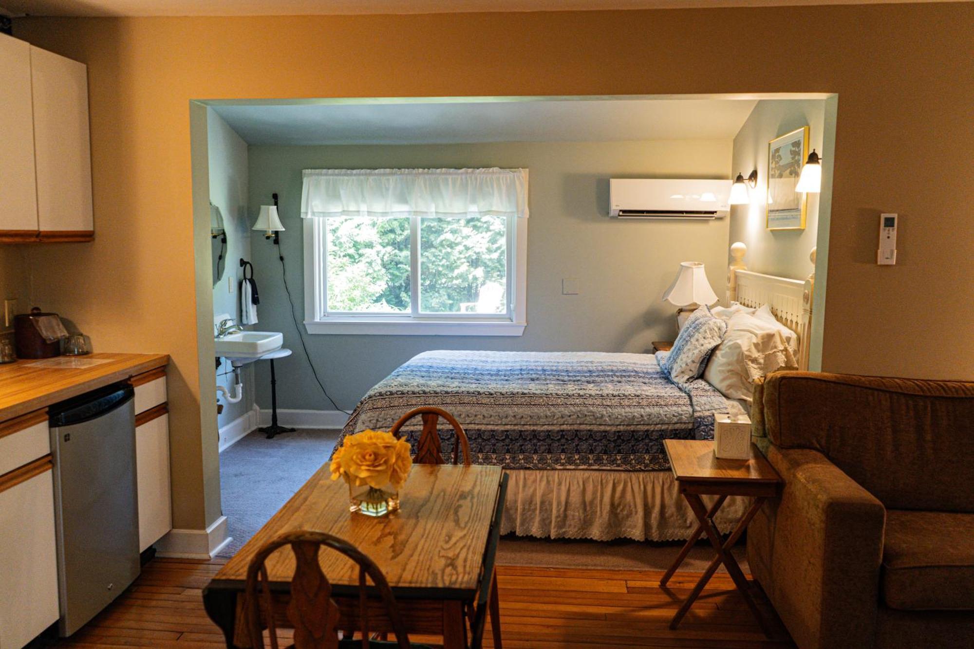Sylvan Inn Bed & Breakfast Glen Arbor Exteriér fotografie